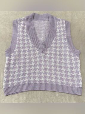 SHEIN Lilac Purple Houndstooth V-Neck Knit Sweater Vest Size Small